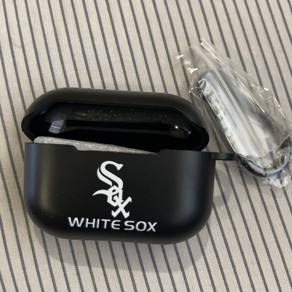 Other - New Chicago White Sox AirPod pro case